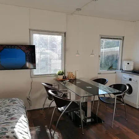 Apartment Family In Kvaers - Bunk Bed, Kitchen And Ev Charging Grasten